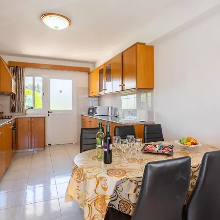 Sotiroula Villa *