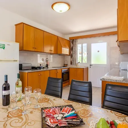 Sotiroula Villa Kato Yialia