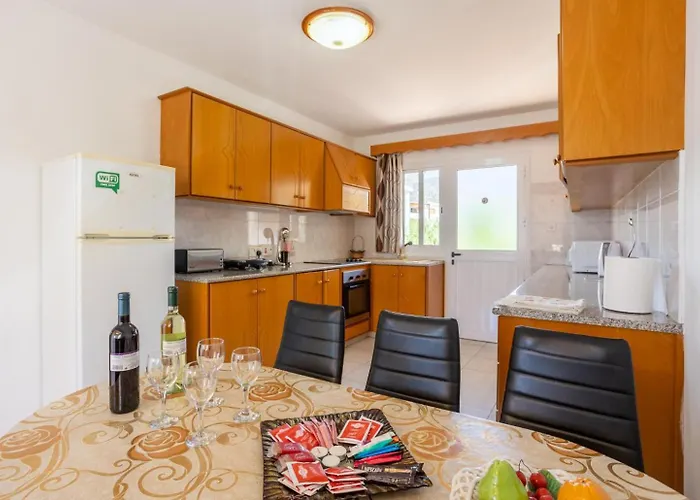 Sotiroula Villa Kato Yialia